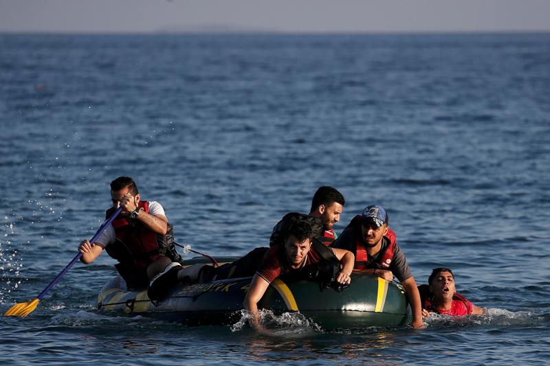 Νέα τραγωδία – Τουλάχιστον 30 ακόμη πρόσφυγες χάθηκαν στη θάλασσα - Media