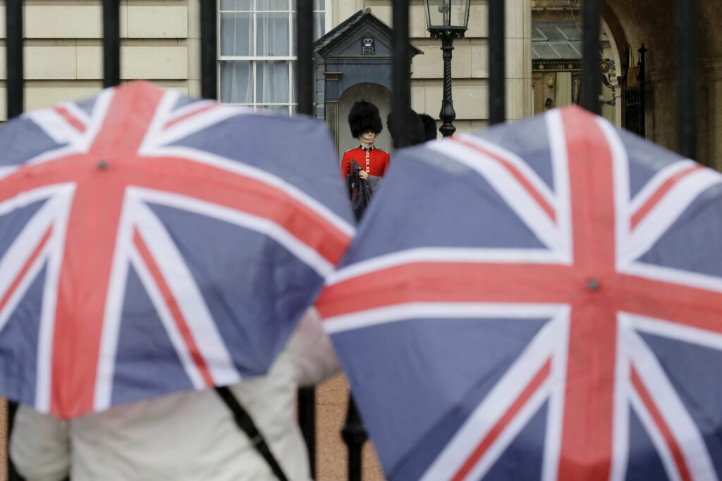 Η Βρετανία καλεί τους πολίτες της να μην ταξιδεύουν σε Ιράκ και Ιράν - Media