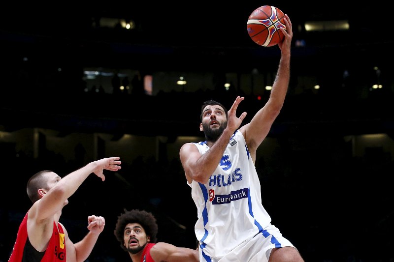 Μπουρούσης: Εμείς την πονάμε την ομάδα κι εσείς μας κριτικάρετε… - Media