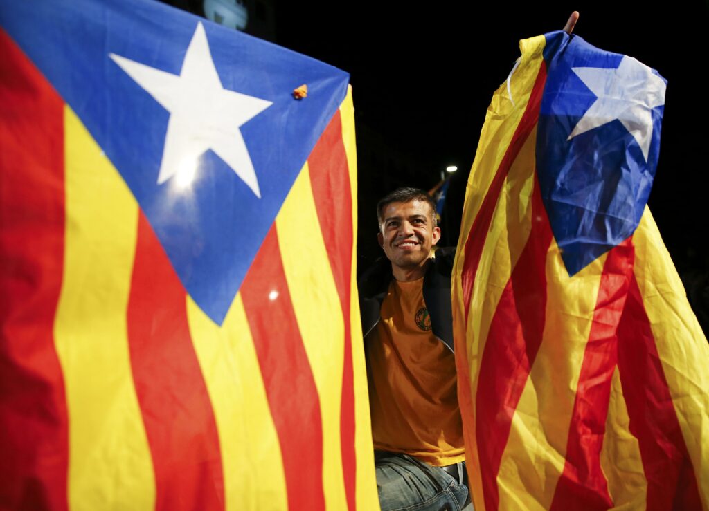 Σχέδιο περιορισμού της τοπικής κυβέρνησης στην Καταλονία εξετάζει η Μαδρίτη - Media
