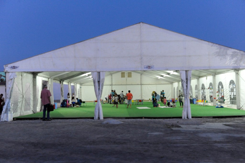 Δύο νέα κέντρα φιλοξενίας προσφύγων ετοιμάζονται σε Λαύριο και Σίνδο - Media