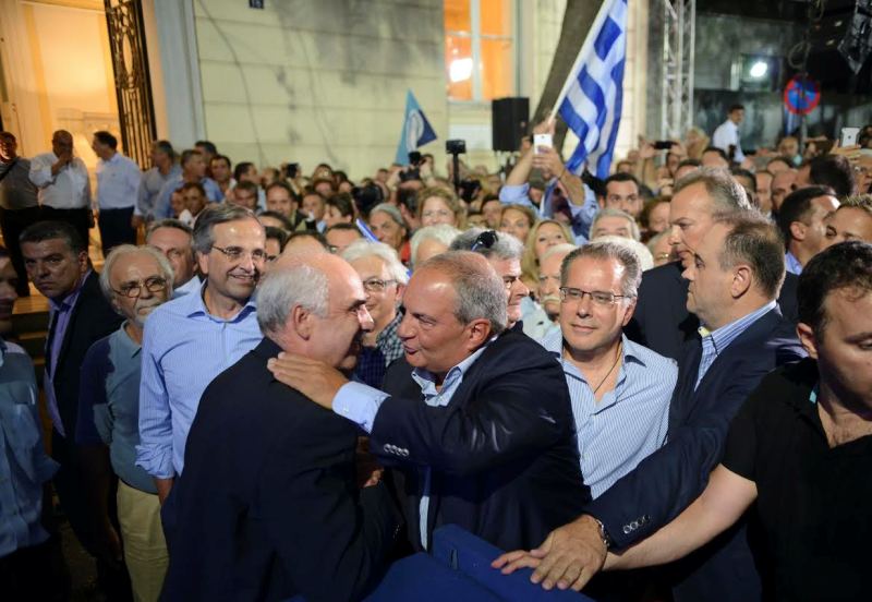 Καραμανλής προς γαλάζια στελέχη: Συνιστώ ψυχραιμία - Media