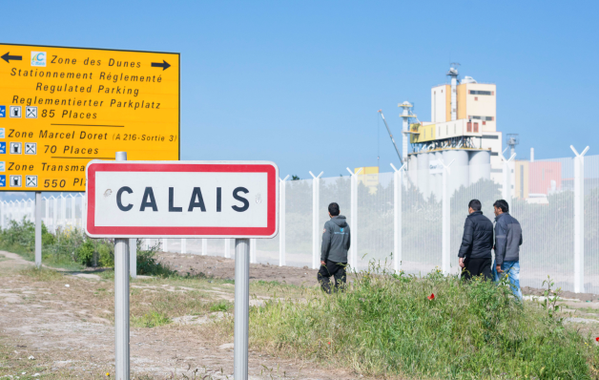 Νεκρός 20χρονος πρόσφυγας σε φορτηγό στη Γαλλία - Media