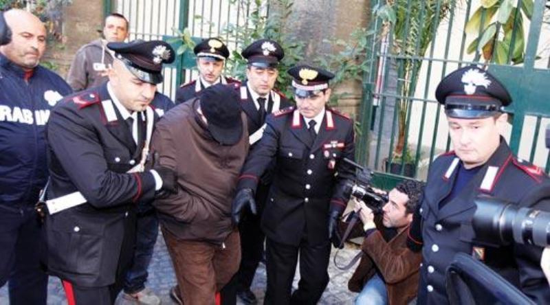 Ιταλία: Πιάστηκε τελικά ο ασύλληπτος «Ταρζάν» (Video) - Media
