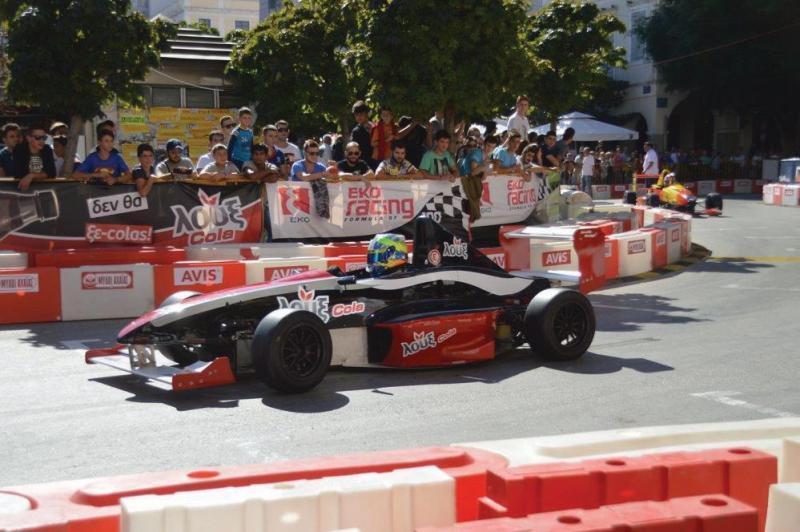 Το Σαββατοκύριακο στην Πάτρα το 7ο Διεθνές Σιρκουί Καρτ/ P.I.C.K. Λουξ Cola  - Media