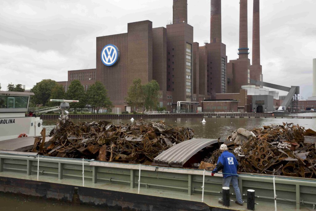 «Δεν παραιτούμαι» λέει το αφεντικό της Volkswagen, ενώ το σκάνδαλο με τον έλεγχο ρύπων γιγαντώνεται - Media