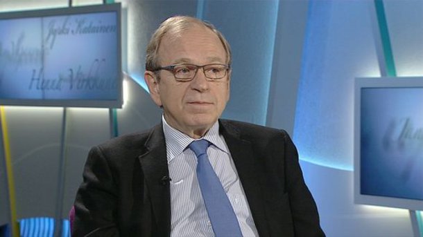 Το μηνιάτικό του δίνει για τους πρόσφυγες ο διοικητής της Τράπεζας της Φινλανδίας - Media