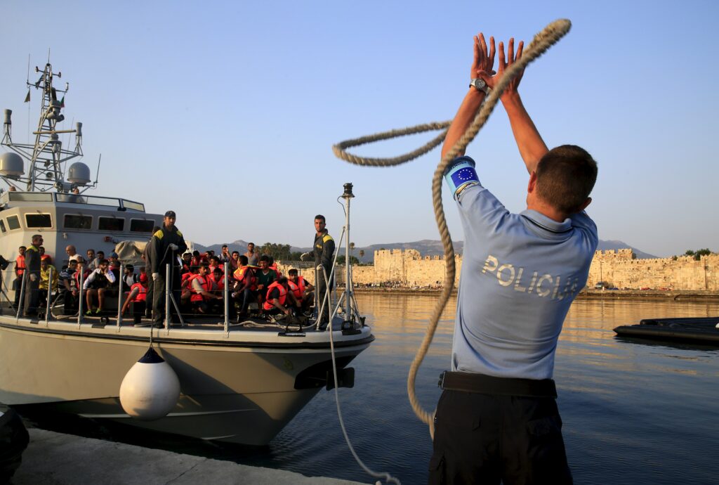 Οι Γιατροί Χωρίς Σύνορα «την λένε» στη Frontex μέσω twitter για τους πρόσφυγες - Media