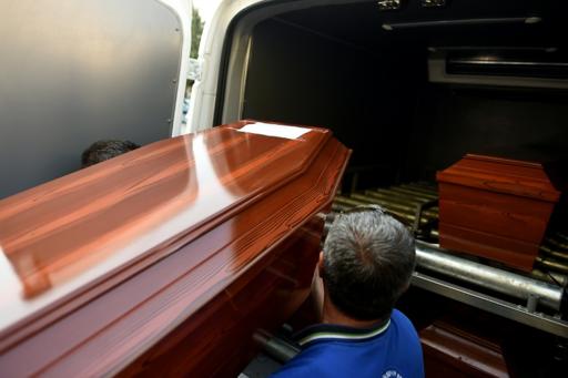 Ο πατέρας του Αϊλάν επέστρεψε στο Κομπάνι για να θάψει την οικογένειά του	    - Media