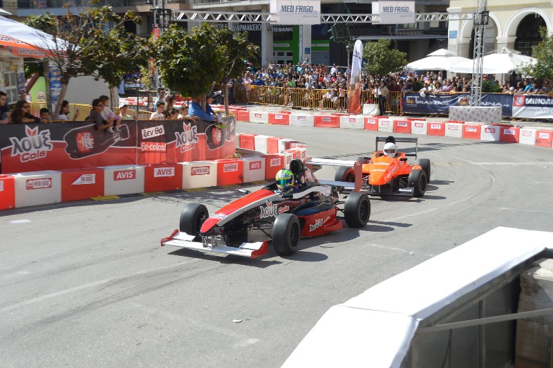 Η πρώτη χώρα στον κόσμο με δωρεάν συγκοινωνίες - Media