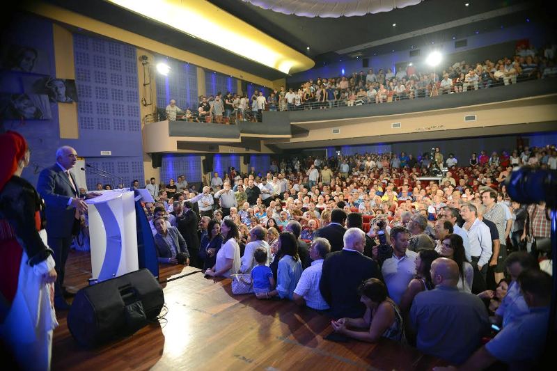 Απίστευτο σύνθημα ΟΝΝΕΔ: Βαγγέλη σέξι, σκίσε τον Αλέξη! (Video) - Media