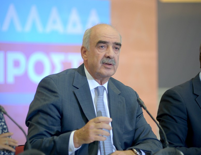 Μεϊμαράκης: Πάνο φέρε το χαρτάκι - Καμμένος: Βαγγέλη σε λίγο το ανοίγω (Video) - Media