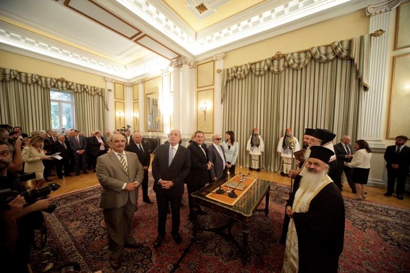 Καρέ - καρέ η ορκωμοσία της νέας κυβέρνησης (Photos) - Media