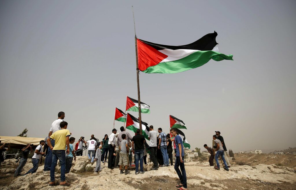 Η Παλαιστινιακή σημαία θα υψωθεί στην έδρα του ΟΗΕ - Απείχε η Ελλάδα από την ιστορική ψηφοφορία - Media