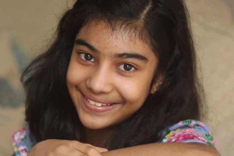 12χρονη ξεπέρασε τον Αϊνστάιν και τον Χώκινγκ σε τεστ ευφυΐας - Media