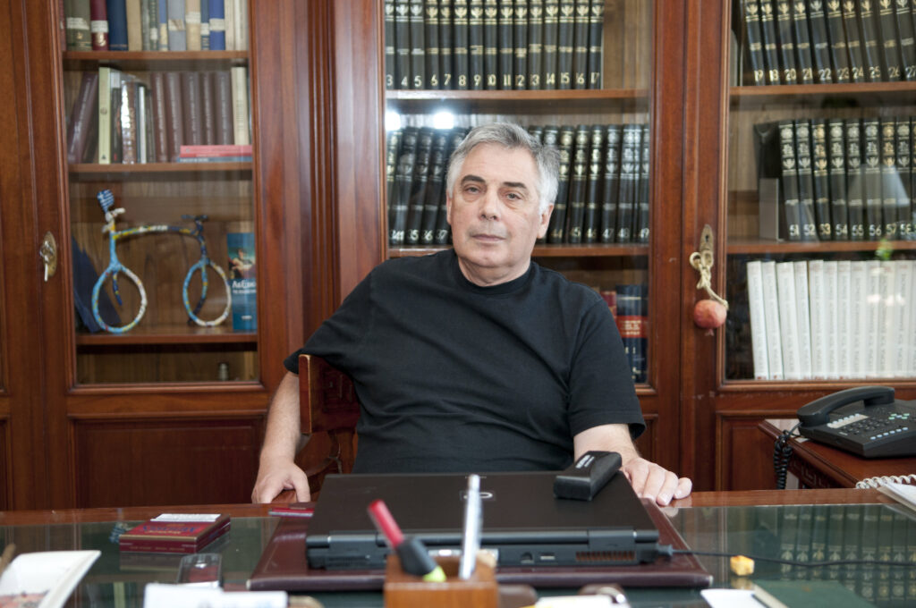 Πελεγρίνης: Δεν περίμενα το τηλεφώνημα – Έβλεπα τον Ολυμπιακό (Video) - Media