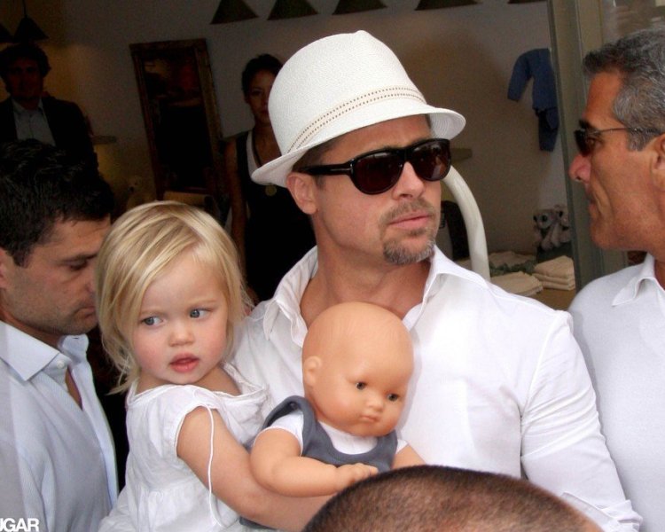 Την κόρη του Μπραντ Πιτ την λένε… Τζον (Photos) - Media