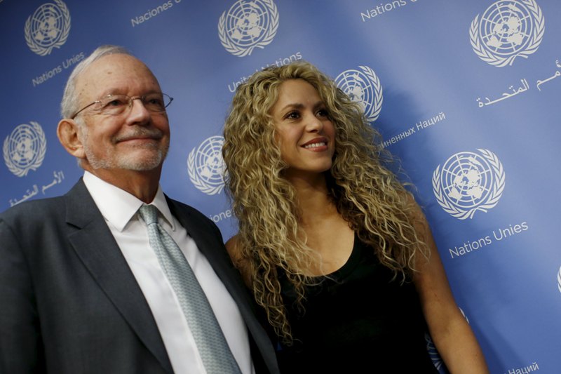 Ο εντυπωσιακός χορός της Σακίρα με το νέο της μπικίνι (Video) - Media