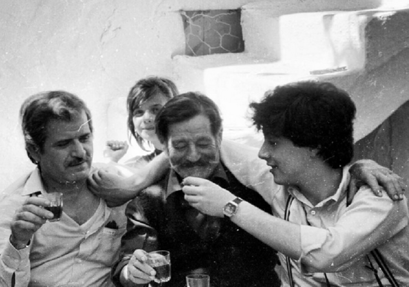 Το βίντεο έκπληξη που ετοίμασαν οι φίλοι του στο Σταύρο Θεοδωράκη (Video) - Media