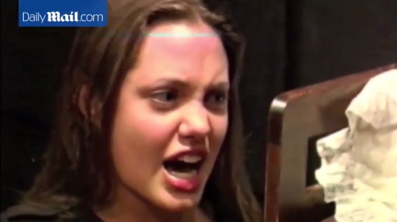 Τι συνέβη στην Αντζελίνα Τζολί, που ουρλιάζει και κλαίει σπαραχτικά; (Video) - Media