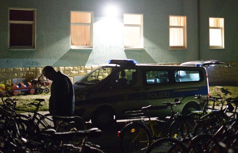 Συνελήφθη ύποπτος για εμπρησμό σε κέντρο υποδοχής προσφύγων στη Γερμανία - Media