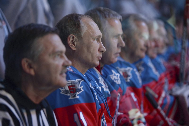 Παίζοντας χόκεϊ στο Σότσι, ο Πούτιν γιόρτασε τα 63! (Photos-Video) - Media