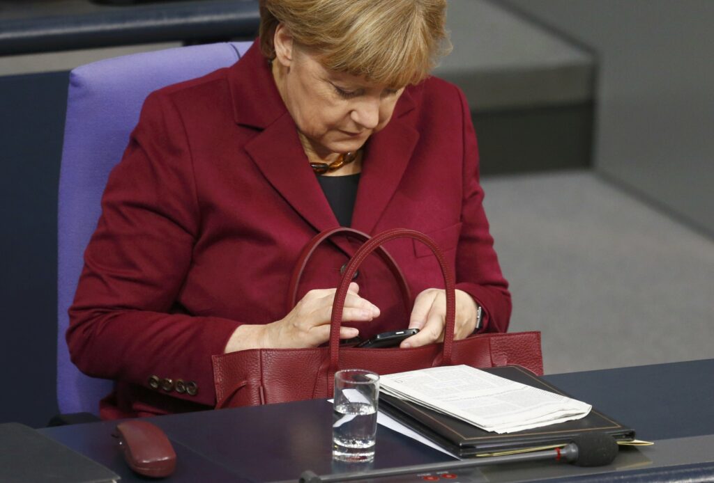 Μέρκελ: Δεν είναι αποδεκτό τα σύνορα της ΕΕ να ελέγχονται από διακινητές - Media