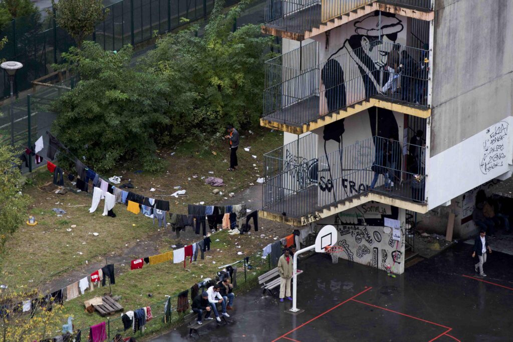 Υπό την απειλή φτώχειας 26 εκατ. παιδιά και νέοι στην ΕΕ - Media