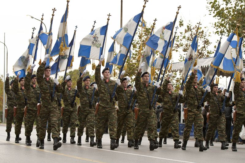 Σε... ρυθμούς παρέλασης: Το πρόγραμμα και τα μέτρα της Τροχαίας - Ποιοι δρόμοι θα κλείσουν - Media