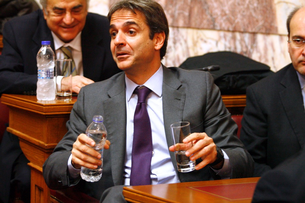 Ο Κυριάκος Μητσοτάκης και οι... σαμαρικές τζίφρες! - Media