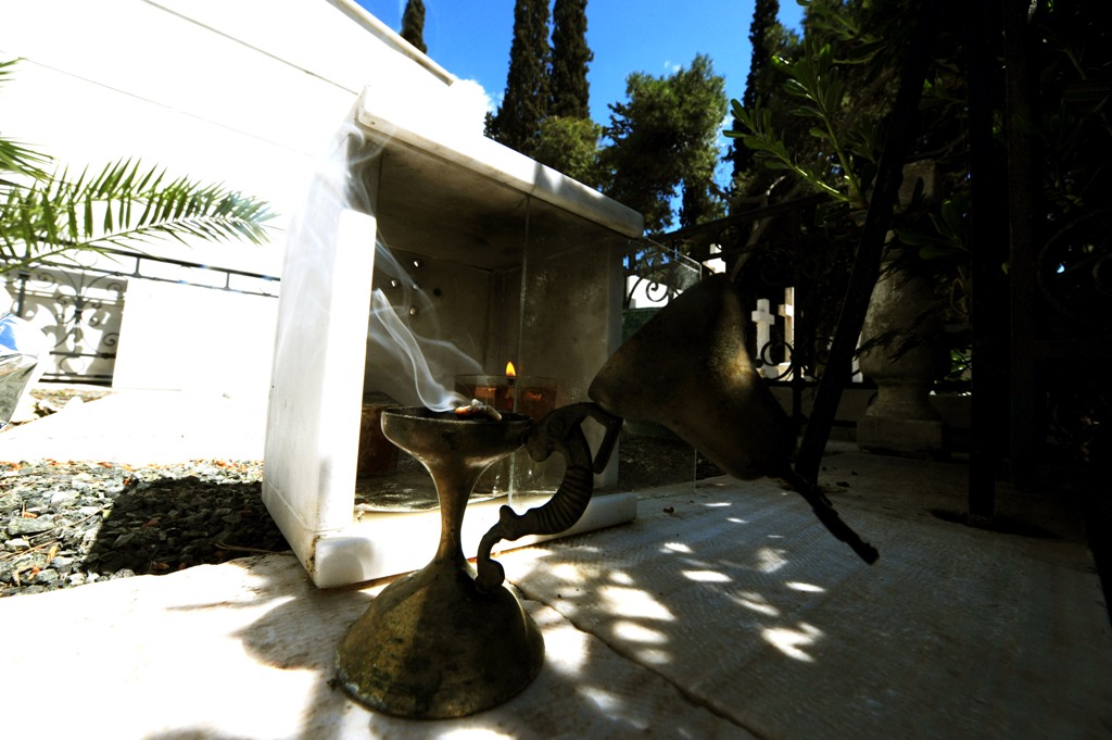 Σε δίκη 9 άτομα για την Δημοτική Επιχείρηση Καλαμαριάς: Έπαιρναν μίζες από δημότες για κηδείες - Media