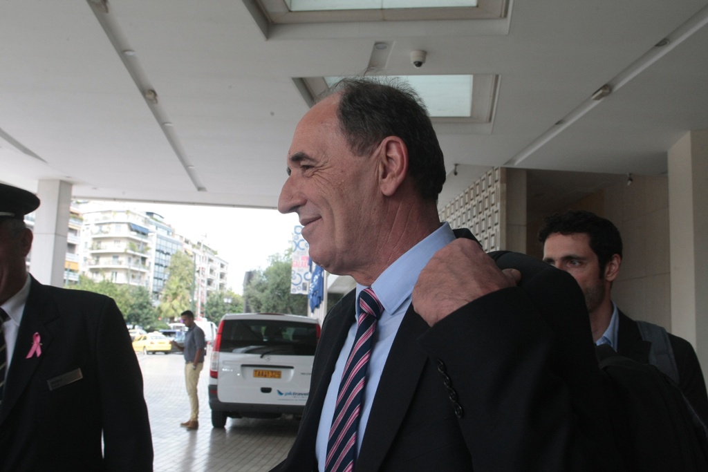 Σταθάκης και θεσμοί τα βρήκαν για τα φαρμακεία – Αύριο τα «κόκκινα δάνεια» - Media