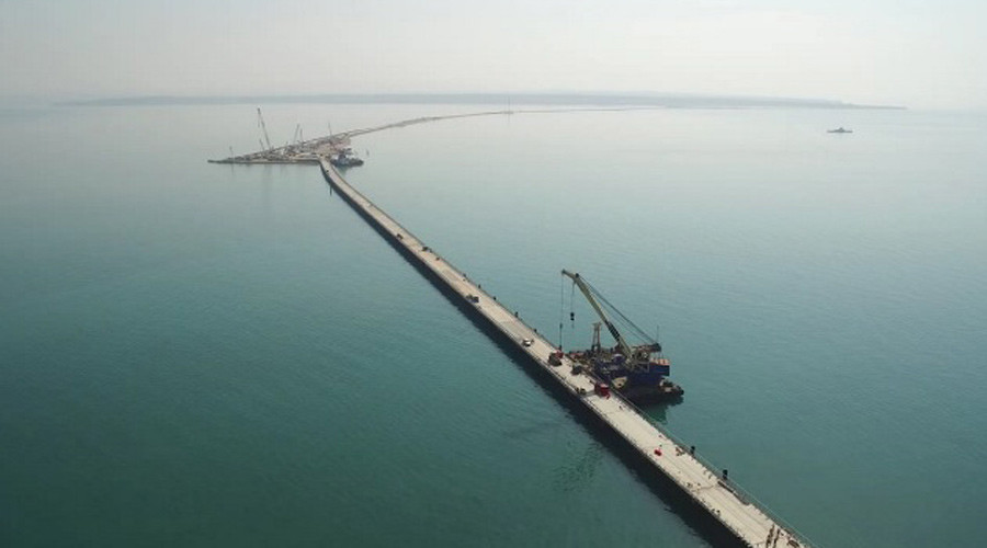 Η (υπό κατασκευή) υπεργέφυρα των 19 χιλιομέτρων που ενώνει την Κριμαία με τη Ρωσία (Videos) - Media