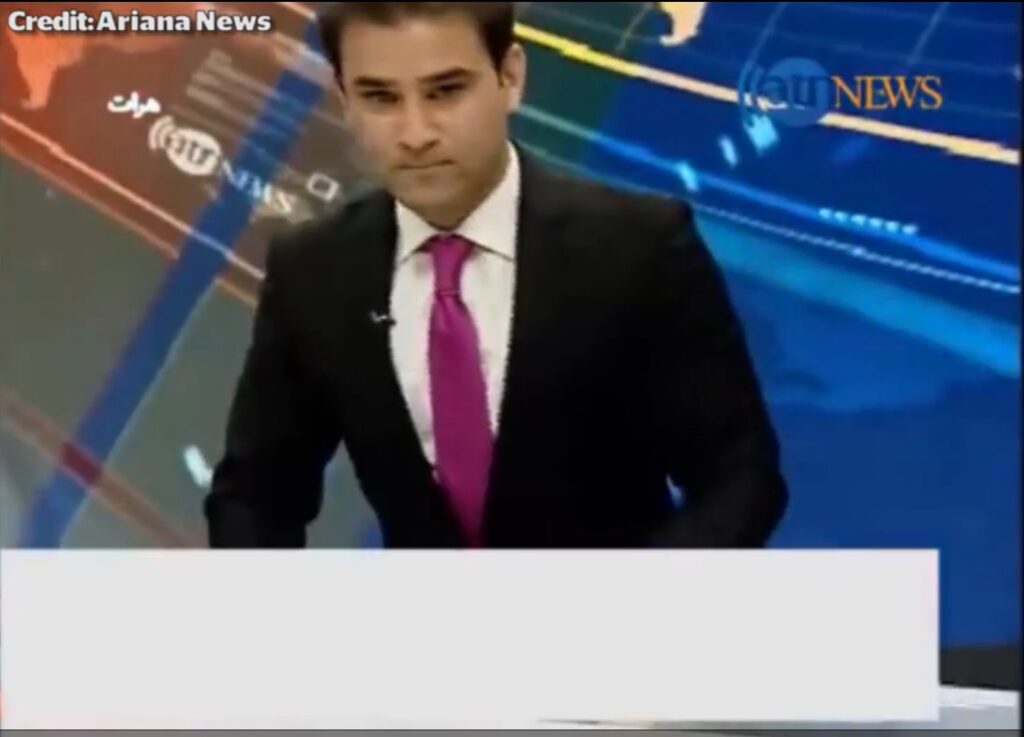 Όταν τα 7,5 Ρίχτερ χτύπησαν το Αφγανιστάν:  Παρουσιαστής δελτίου το βάζει στα πόδια έντρομος (Video) - Media