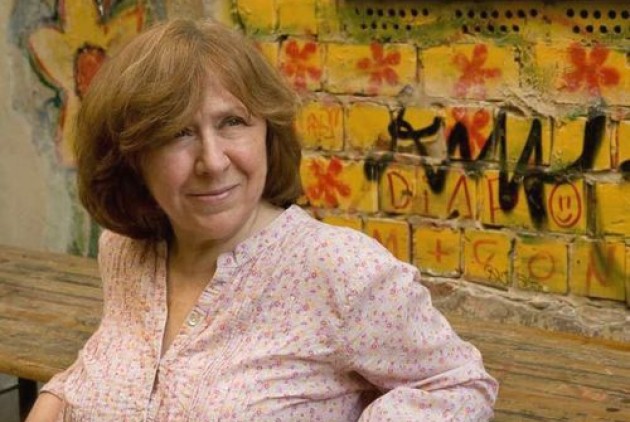 Στη Λευκορωσίδα Αλεξίεβιτς το νόμπελ Λογοτεχνίας - Media