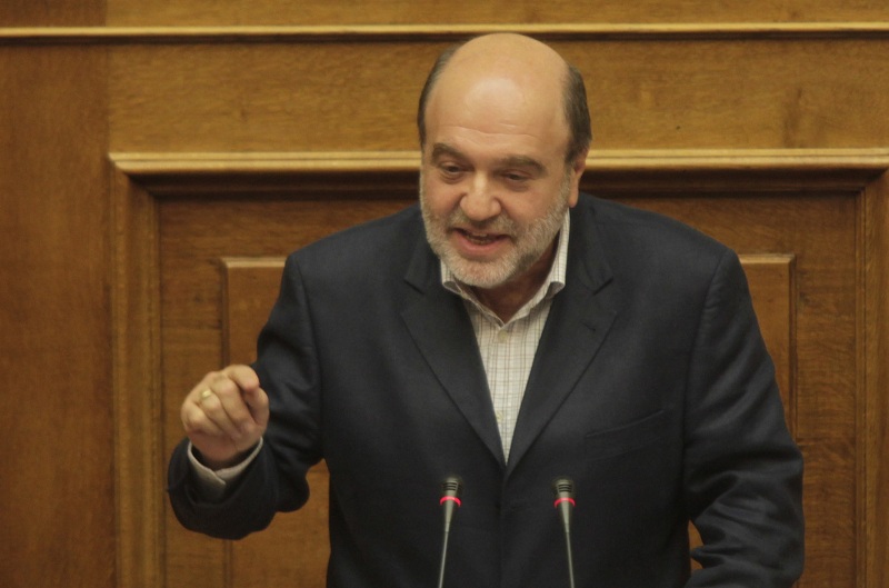 Αλεξιάδης για όλα: Τι θα ισχύσει για ΕΝΦΙΑ, τέλη κυκλοφορίας, πετρέλαιο θέρμανσης και ΦΠΑ στην εκπαίδευση (Video) - Media