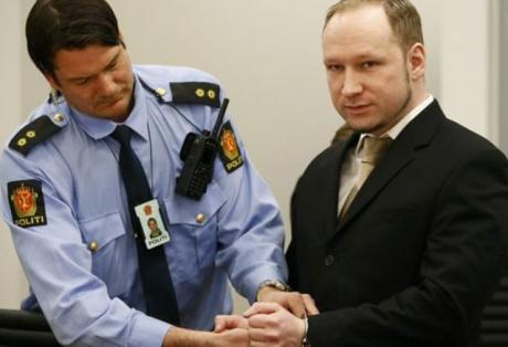 Νορβηγία: Ο μακελάρης Μπρέιβικ επιδιώκει αποφυλάκιση υπό όρους - Media