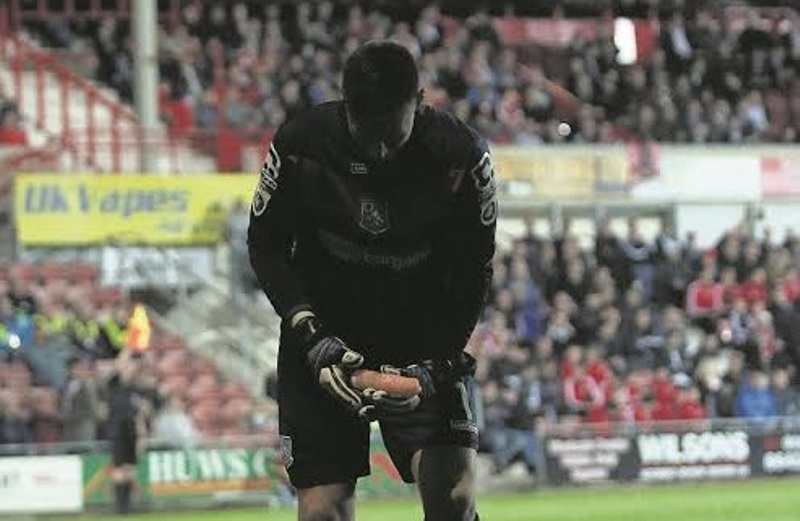 Τερματοφύλακας πέρασε τον δονητή για… καρότο σε ποδοσφαιρικό αγώνα (Photos) - Media