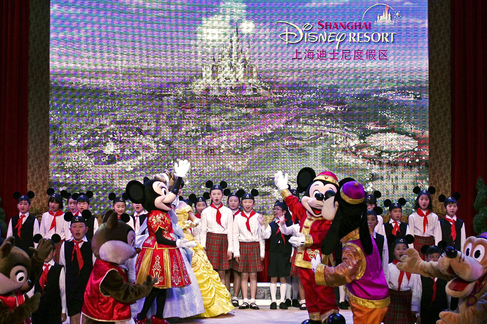 «Τρίβει τα χέρια του» ο CEO της Disney για την κατάργηση της «πολιτικής του ενός παιδιού» στην Κίνα - Media