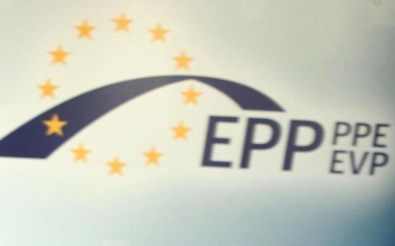 Σκληρό προσχέδιο απόφασης του Ευρωπαϊκού Λαϊκού Κόμματος κατά της Ελλάδας για το προσφυγικό - Media
