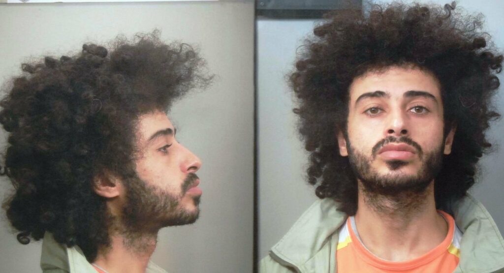 Αυτός είναι ο βιαστής των Εξαρχείων (Photos) - Media