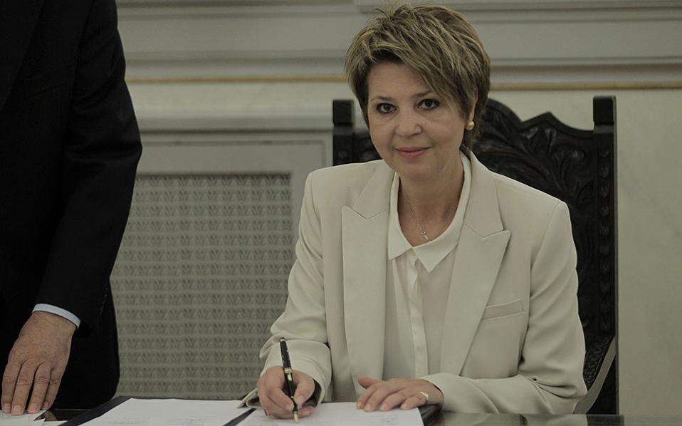 Η κυβερνητική εκπρόσωπος δεσμεύεται ότι δεν θα γίνουν πλειστηριασμοί πρώτης κατοικίας (μεσαίων και χαμηλών στρωμάτων) - Media