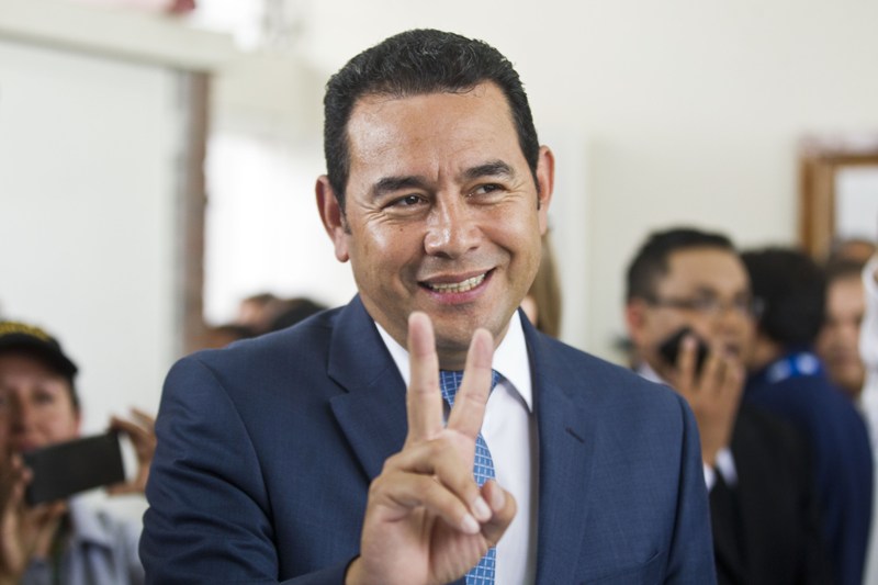 Ένας κωμικός στο «τιμόνι» της Γουατεμάλας - «Σάρωσε» ο ηθοποιός Τζίμι Μοράλες στις προεδρικές εκλογές - Media