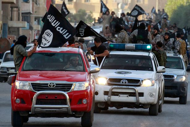 Γιατί οι τζιχαντιστές του ISIS έχουν τόσα TOYOTA; - Media