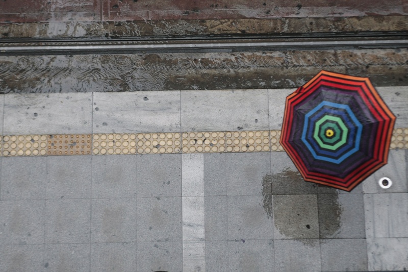 Μουντή Παρασκευή με συννεφιά και βροχές - Media