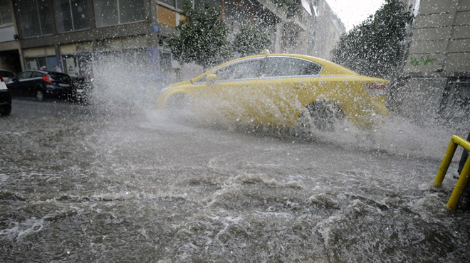 Βροχές, καταιγίδες και ισχυροί άνεμοι - Media