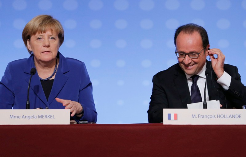 Κοινό μήνυμα Μέρκελ-Ολάντ για την ελληνική κρίση - Media
