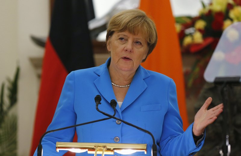 Μέρκελ: Δε θα έπαιρνα πρόσφυγες στο σπίτι μου, αλλά σέβομαι όσους το κάνουν - Media