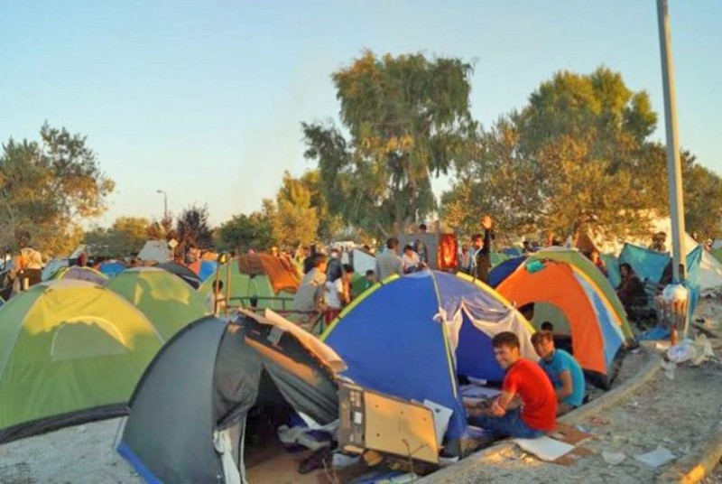 Τους προσφυγικούς καταυλισμούς στη Μυτιλήνη θα επισκεφτούν Τσίπρας και Φάιμαν - Media