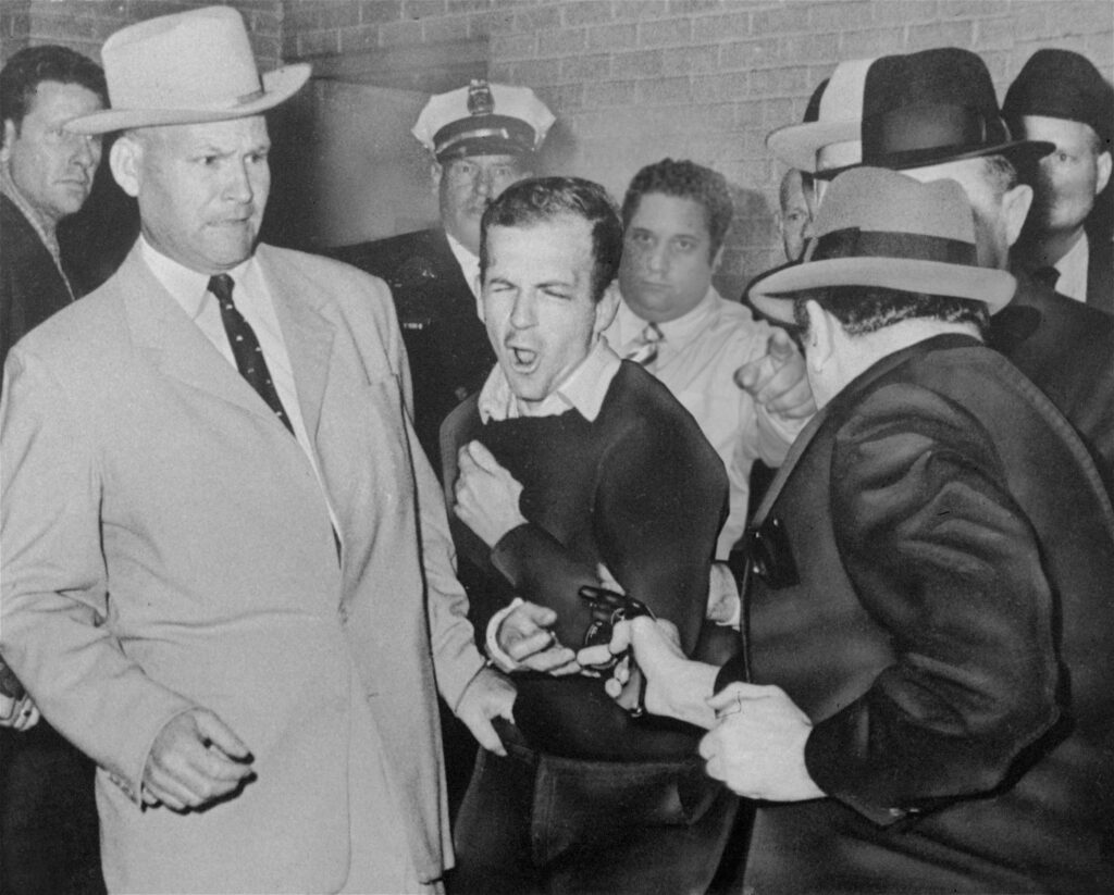 Ο διευθυντής της CIA απέκρυψε στοιχεία για τη δολοφονία Κένεντι - H έκθεση που ανατρέπει τα δεδομένα - Media